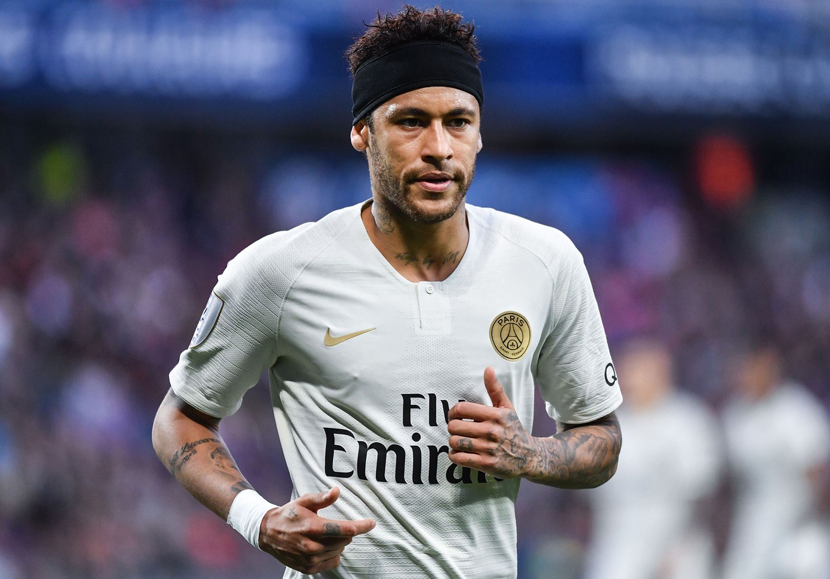 Neymar in a match with PSG in Ligue 1