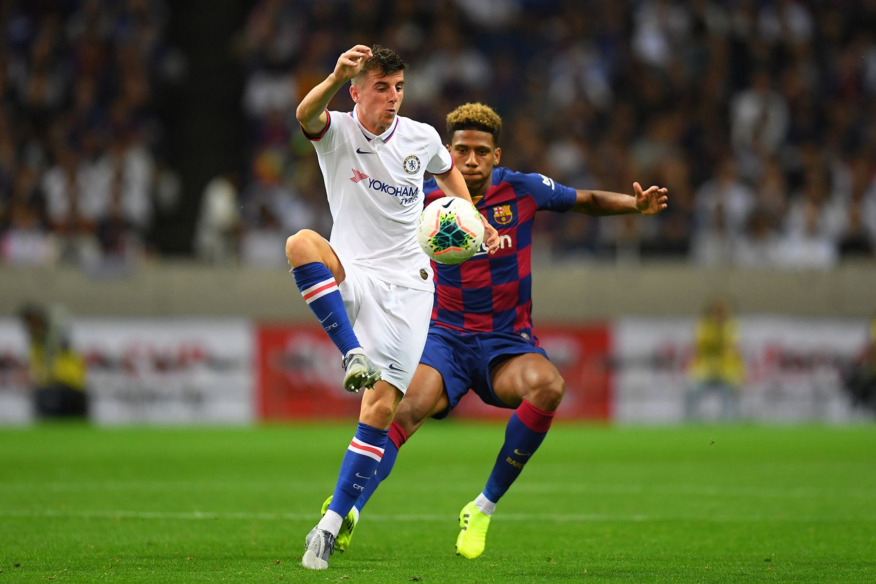 Todibo in the match of preseason against Chelsea