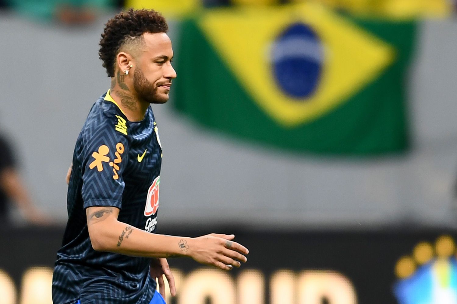 Neymar in a training with Brazil