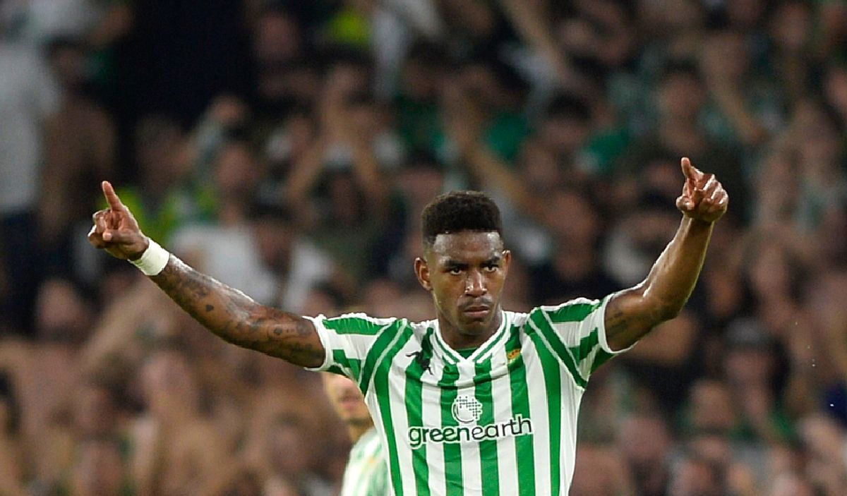 Junior Firpo, jugador del Betis