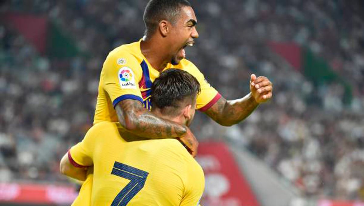 Malcom, celebrating a goal against Vissel Kobe