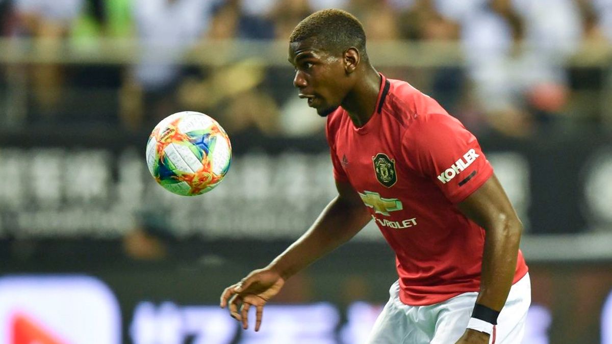 Paul Pogba, who wants to play in Real Madrid, in a match of Manchester United
