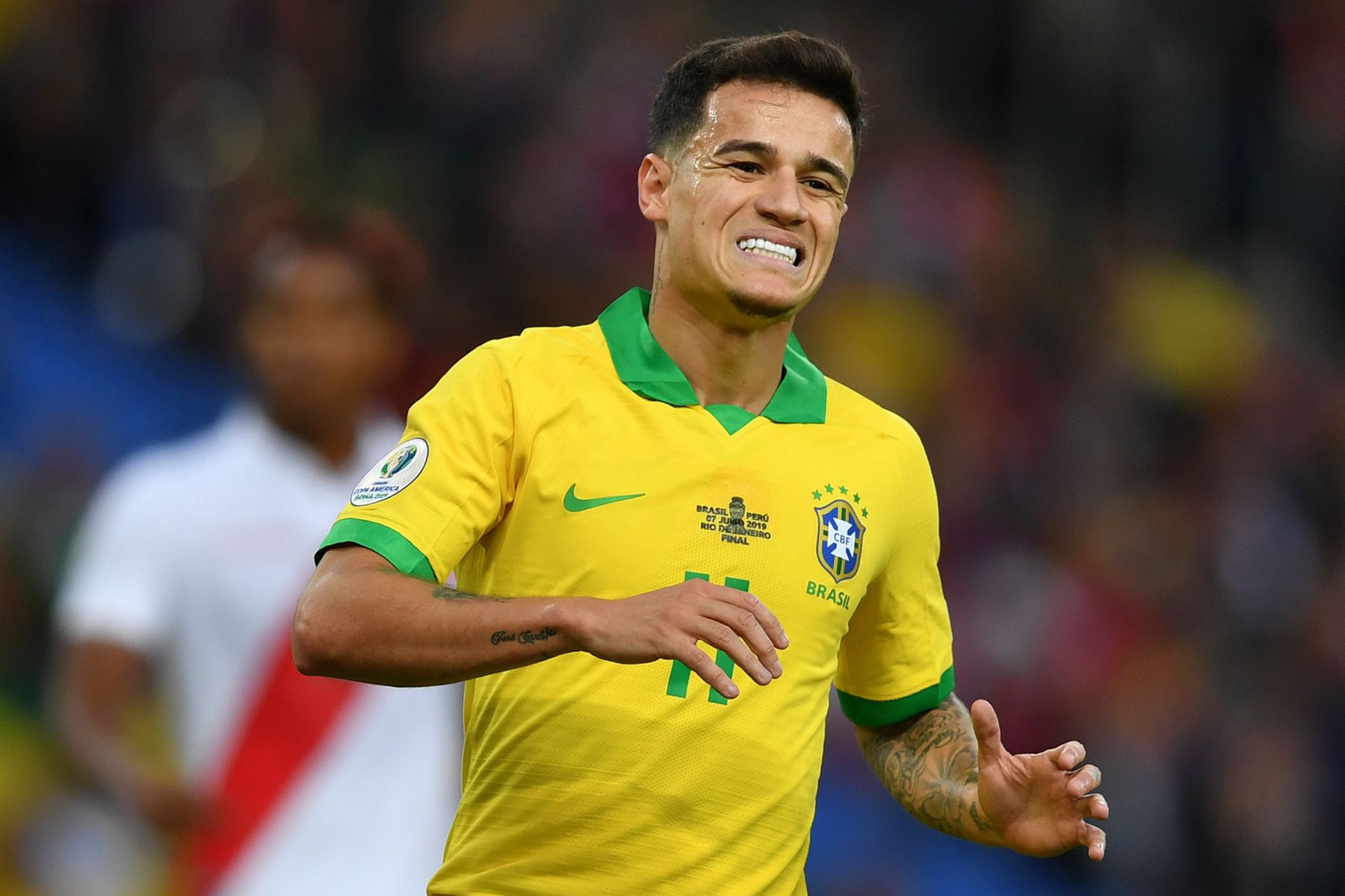 Coutinho in a match with the Brazil national team