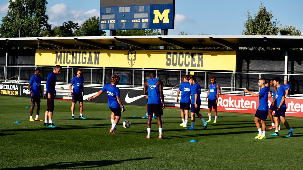 The players of Barça in his first training session in Ann Arbor | FCB