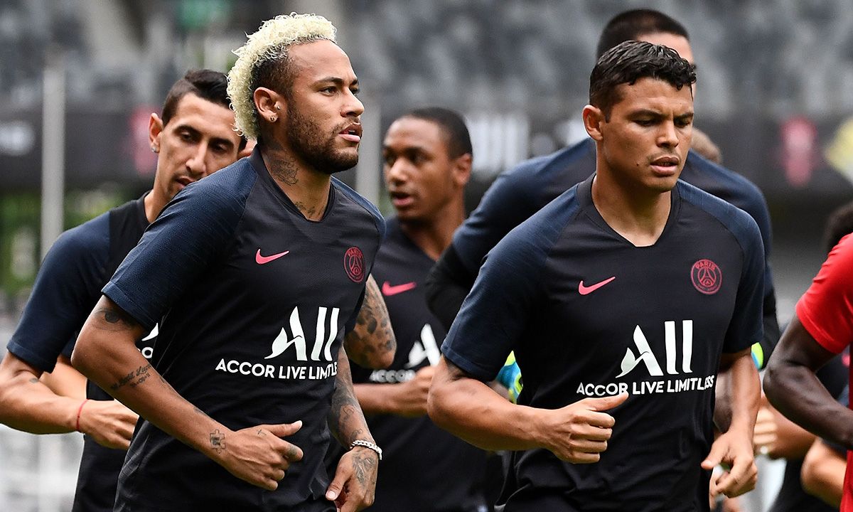 Neymar Jr and Thiago Silva, during a training session with PSG