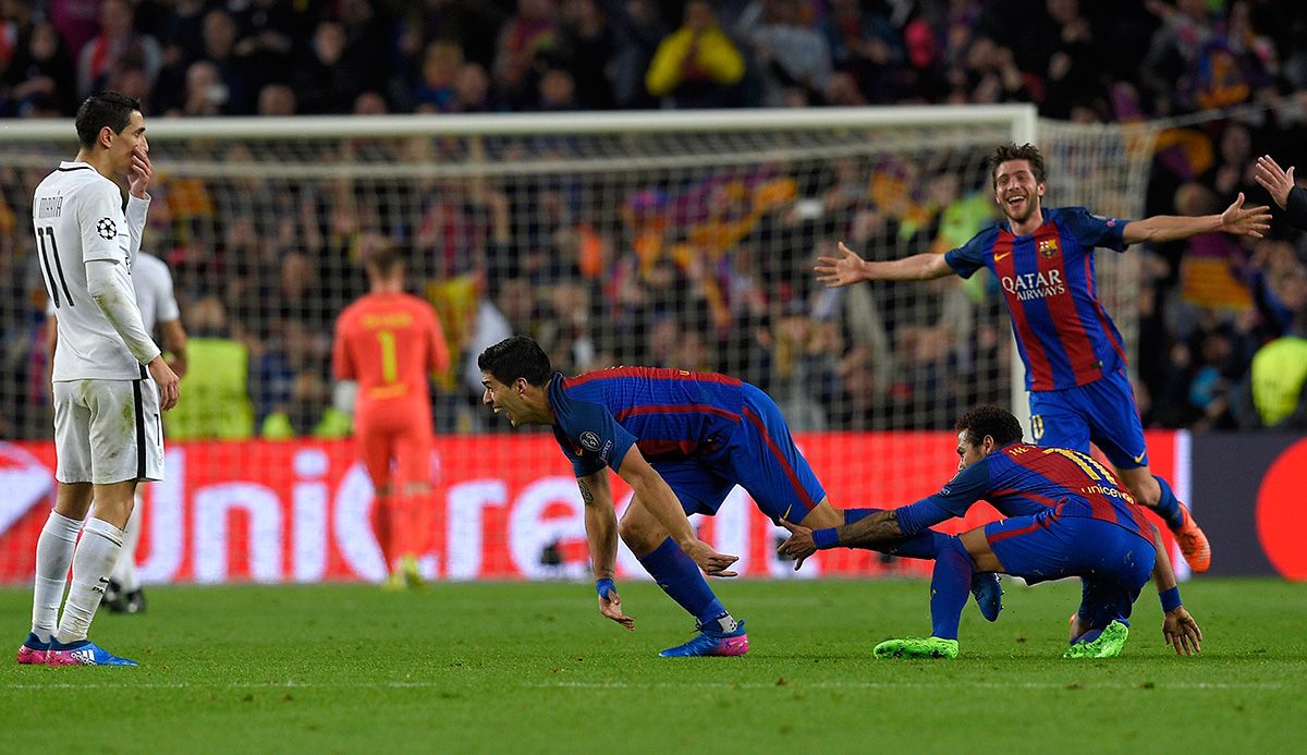 Neymar Jr and Sergi Roberto, celebrating the victory against PSG