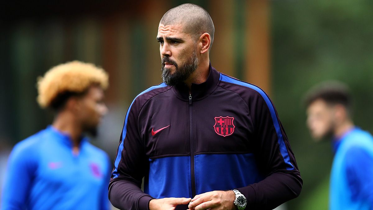 Víctor Valdés in a training session of Barça