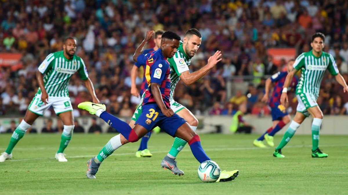 Ansu Fati en un partido con el Barça en el Camp Nou