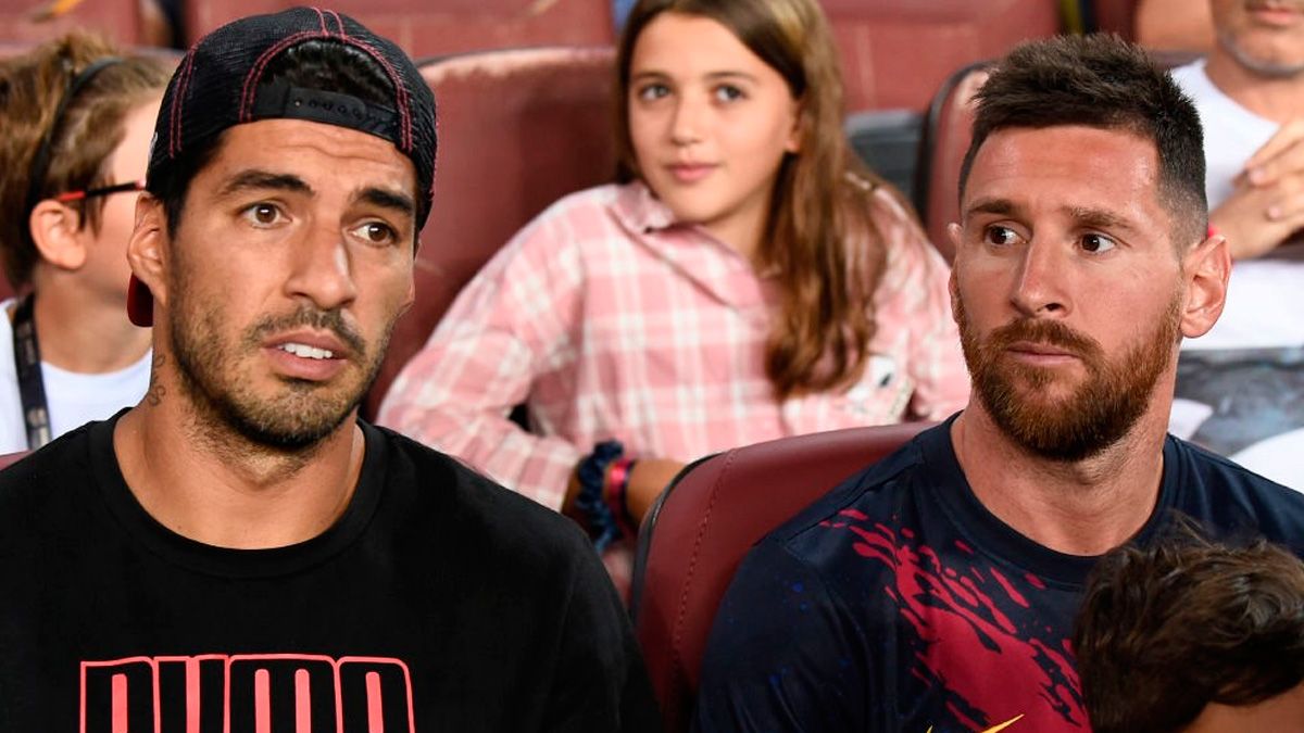 Leo Messi and Luis Suárez in the Camp Nou during a match of LaLiga