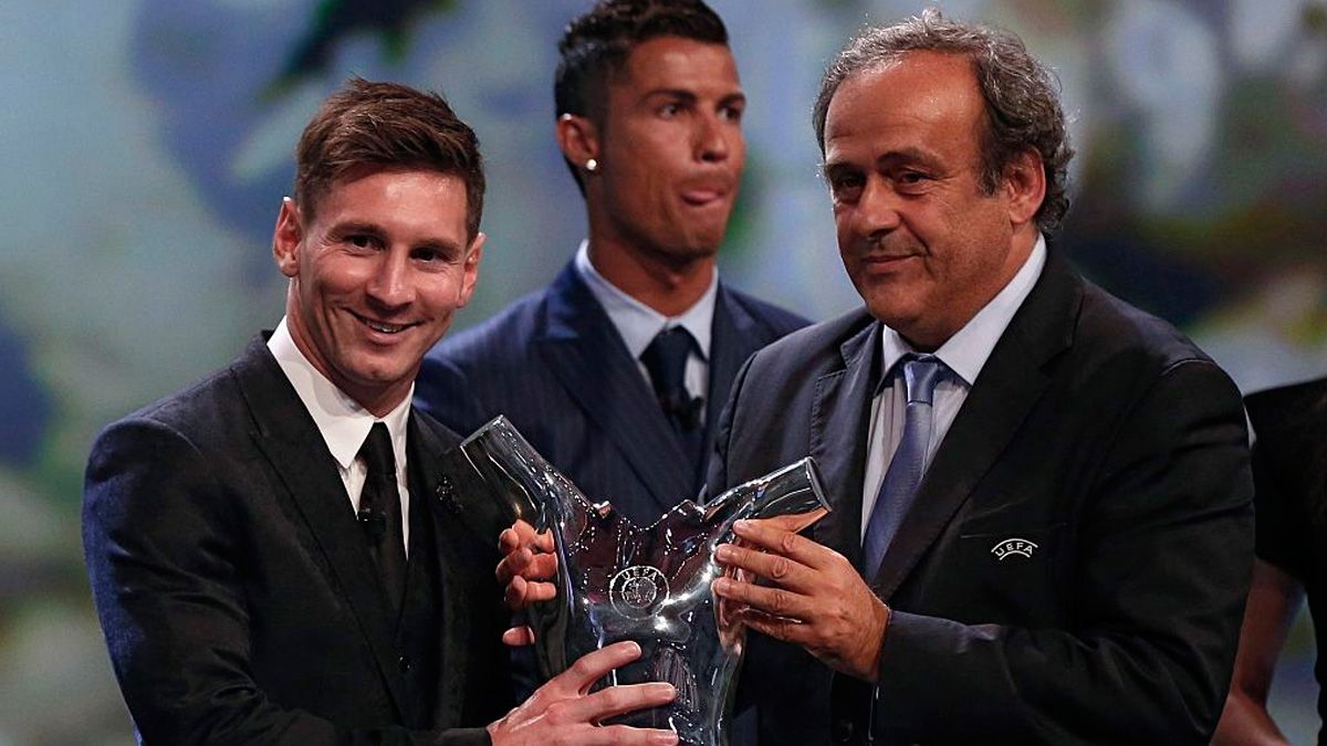 Leo Messi collects one of the UEFA prizes