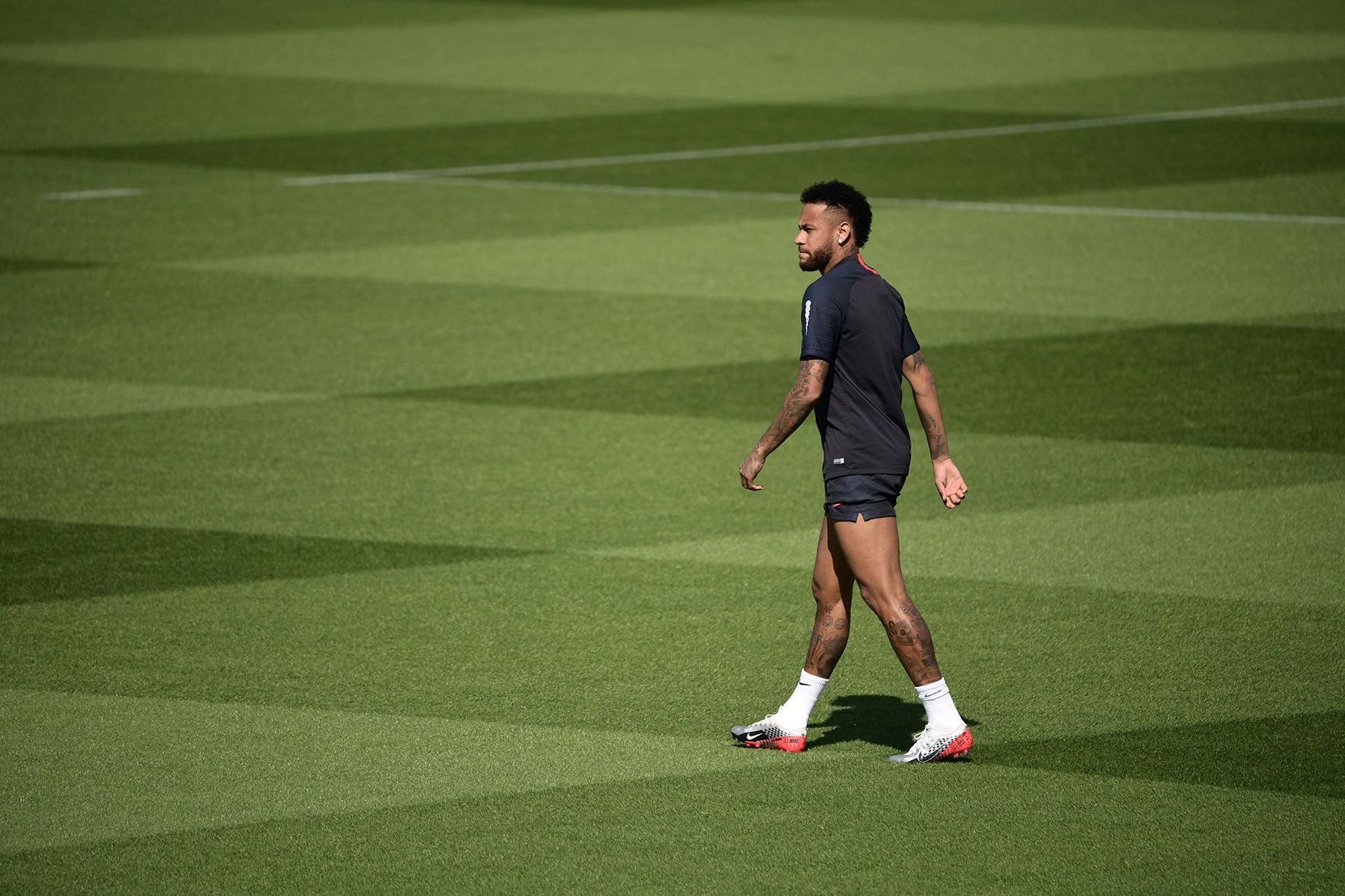 Neymar Jr en un entrenamiento con el PSG