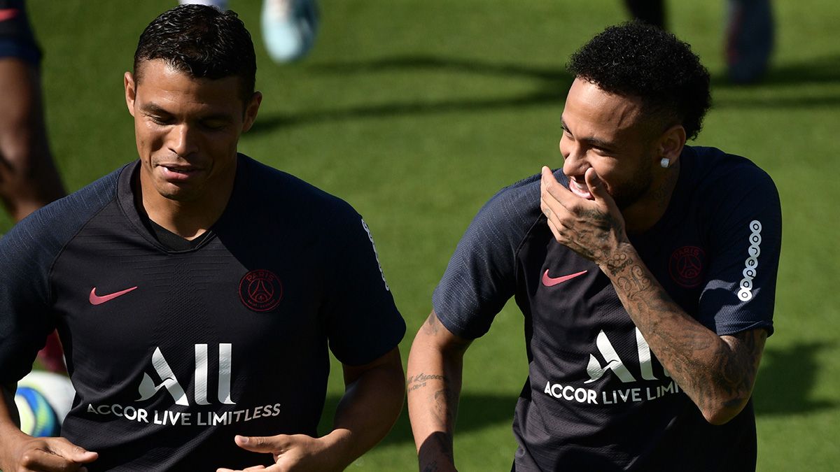 Neymar in a training session with PSG