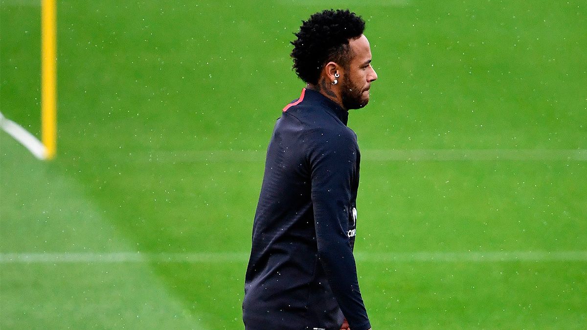 Neymar in a training session of PSG