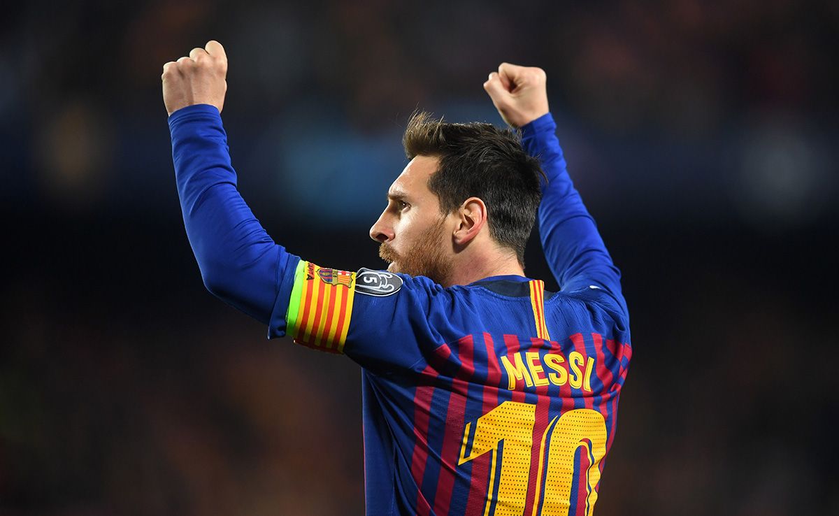 Leo Messi, celebrating a goal with Barça