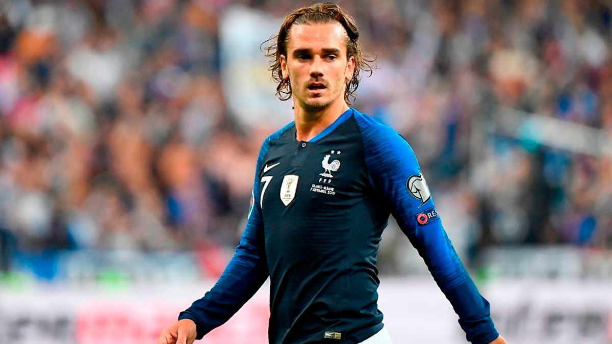 Antoine Griezmann in a match with the french national team