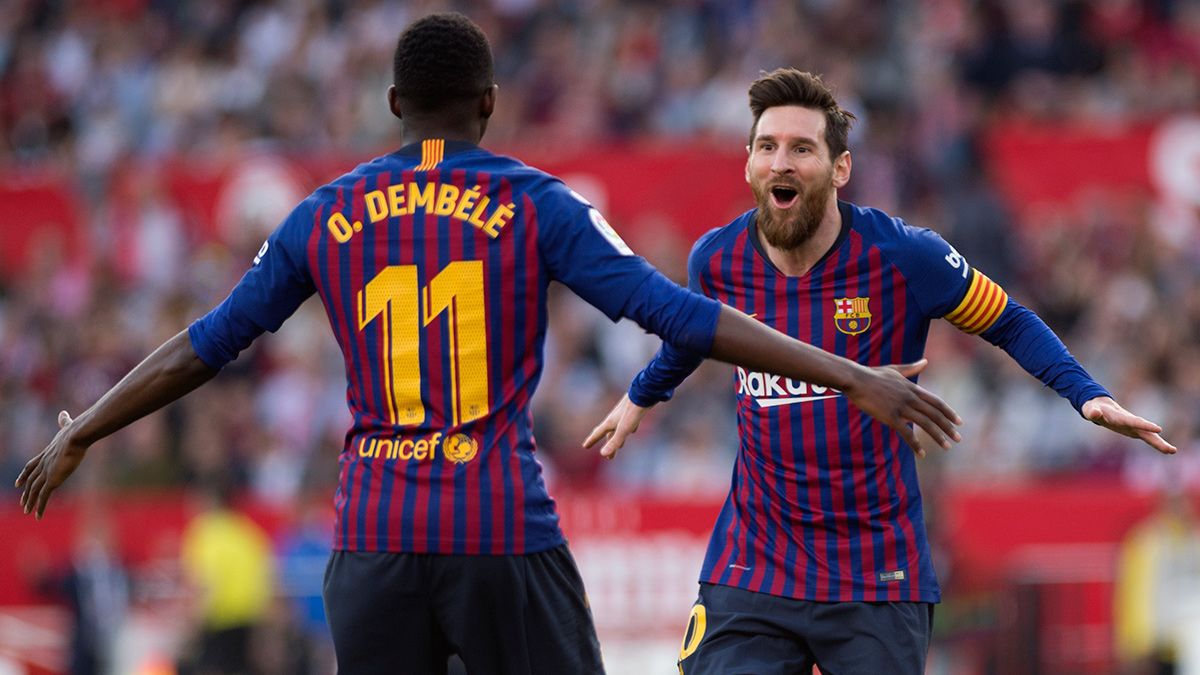 Ousmane Dembélé and Leo Messi celebrate a goal of Barça