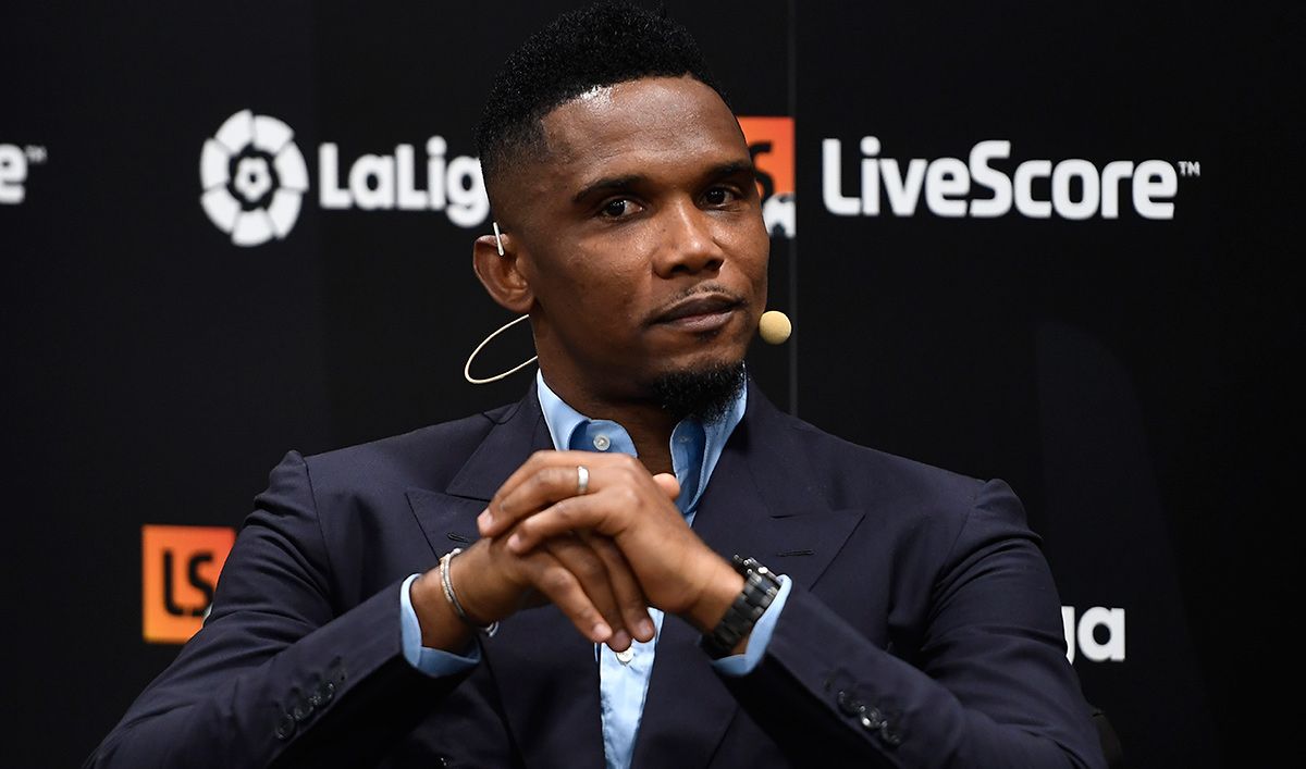 Samuel Eto'o, attentive during an interview