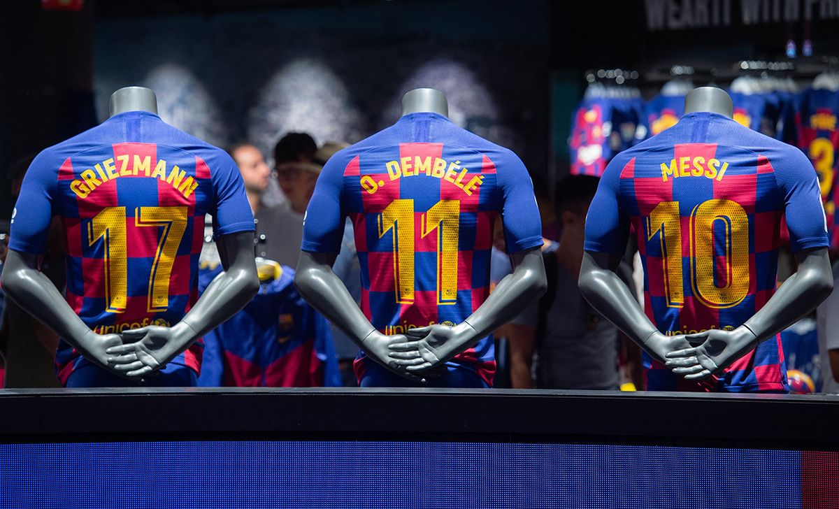 Las camisetas de Griezmann, Dembélé y Messi esta temporada con el Barça