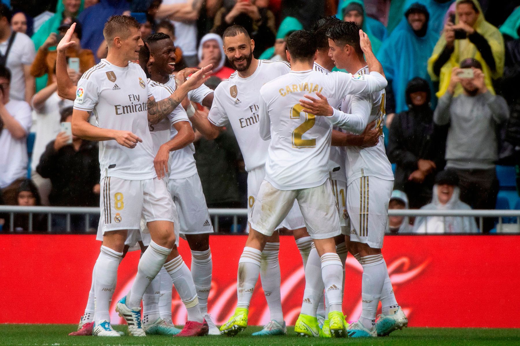 The players of the Real Madrid celebrate a goal