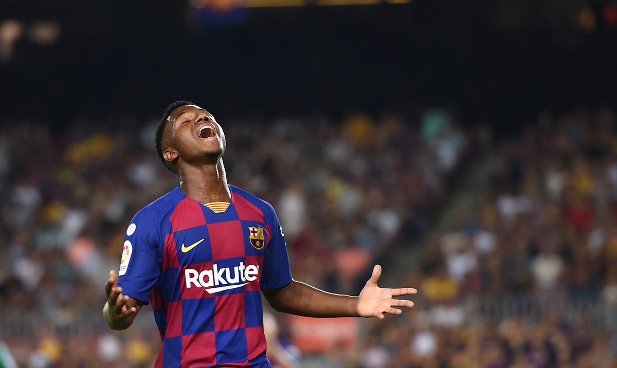 Ansu Fati, celebrating the goal against Valencia in the Camp Nou