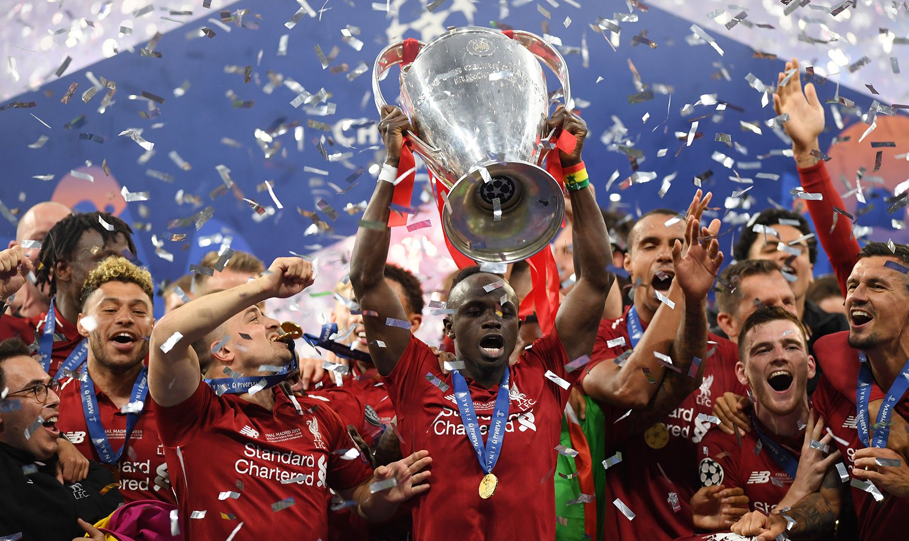 The players of the Liverpool celebrate the Champions