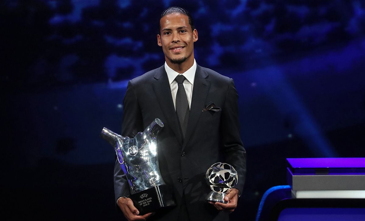 Virgil van Dijk, winner of the prize to Better Player of the UEFA