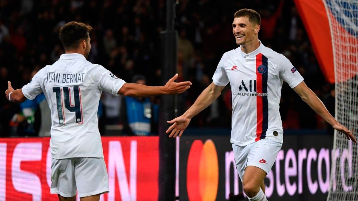 Juan Bernat y Thomas Meunier celebran un gol del PSG