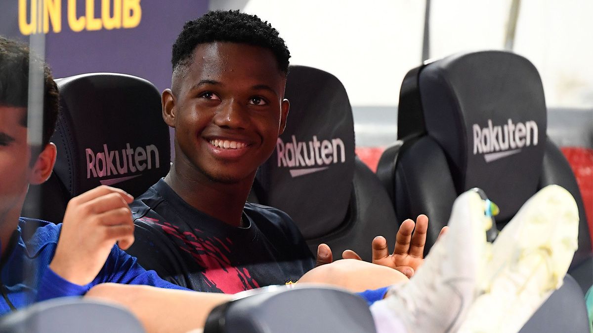Ansu Fati in the bench of Barça during a match of LaLiga