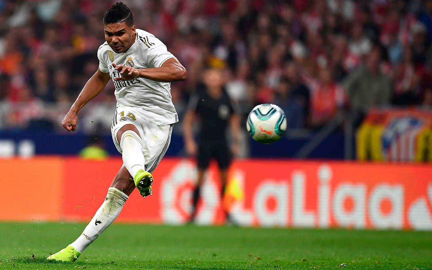 Casemiro Shoots in the Athletic-Madrid
