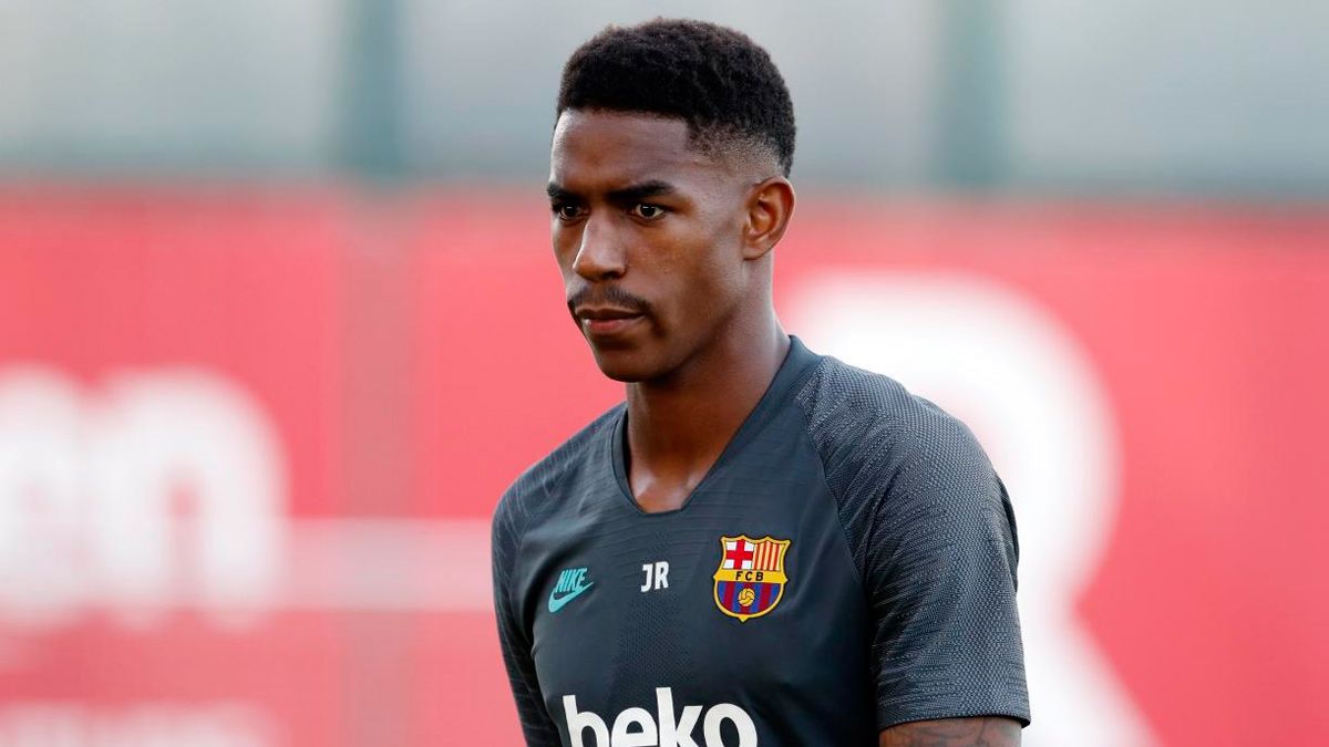 Junior Firpo en un entrenamiento del Barça | FCB