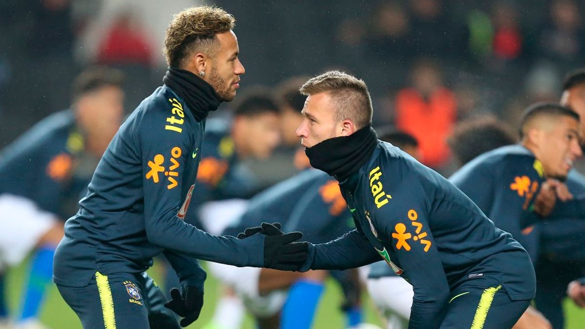 The Signing Of Arthur The Last Favour That Neymar Did To Barca
