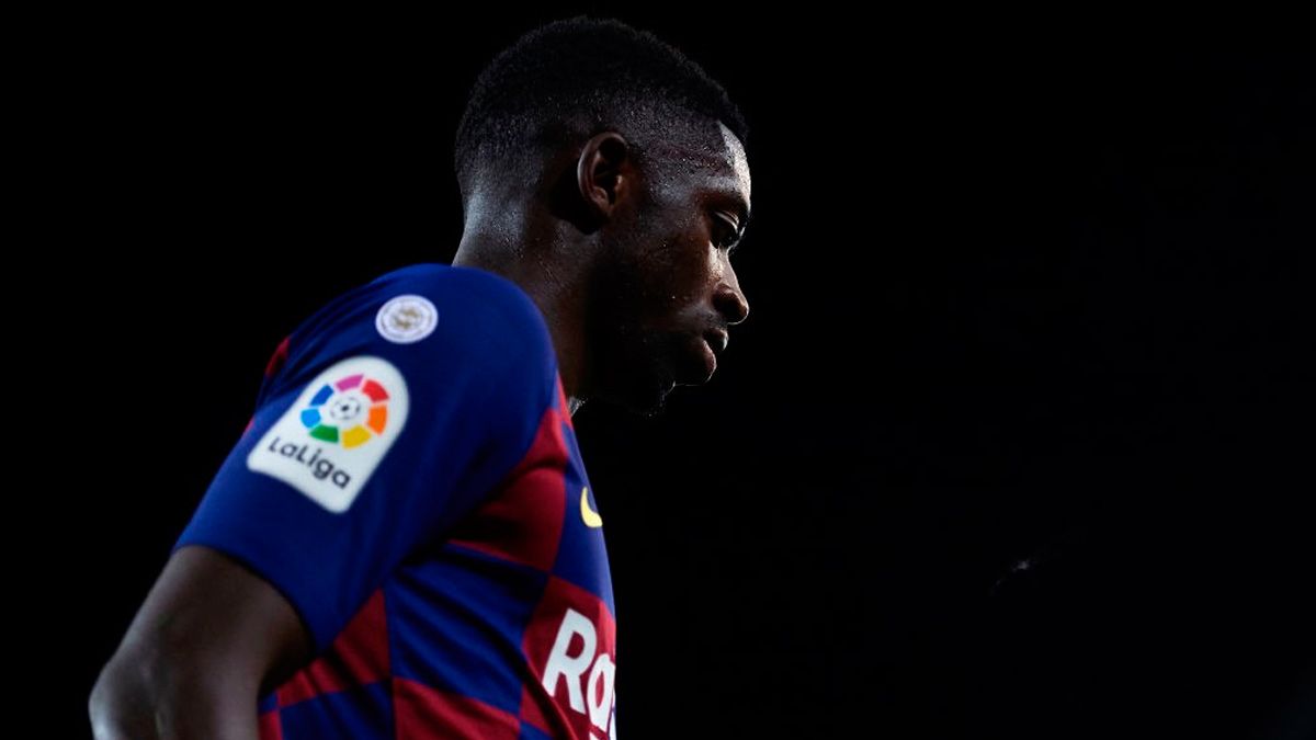 Ousmane Dembélé in a match with FC Barcelona