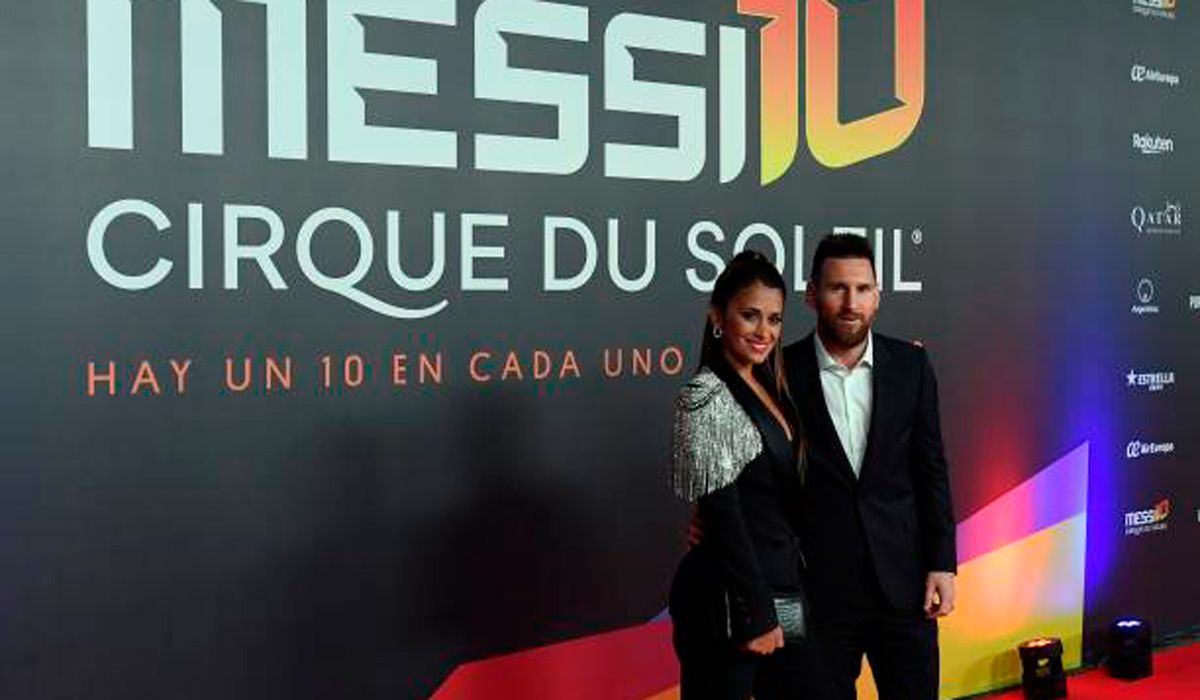 Messi, star of the 'Cirque du Soleil'