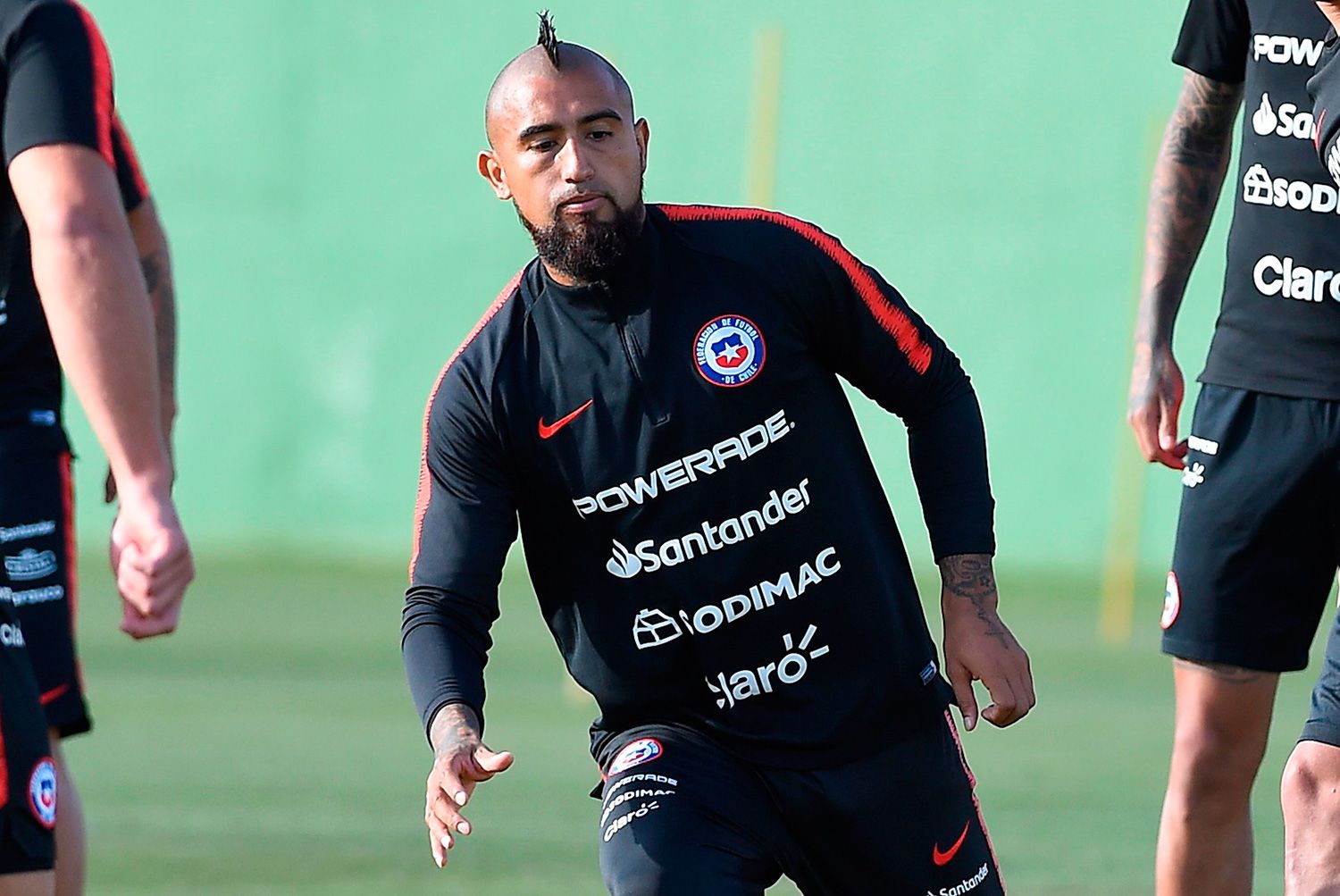 Arturo Vidal en un entrenamiento con Chile