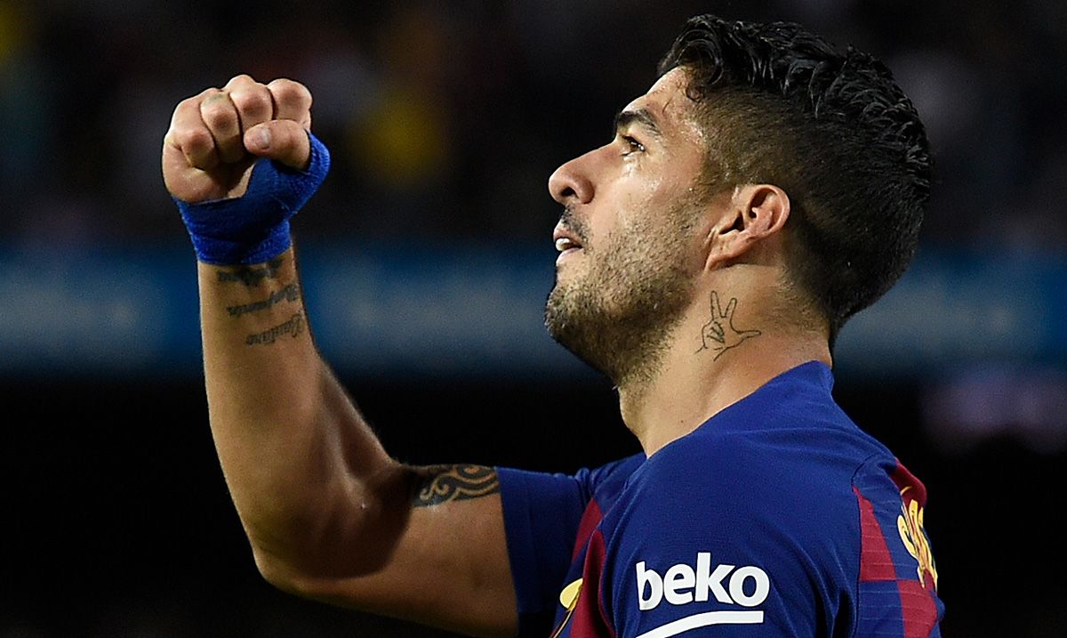 Luis Suárez, celebrating a goal with FC Barcelona
