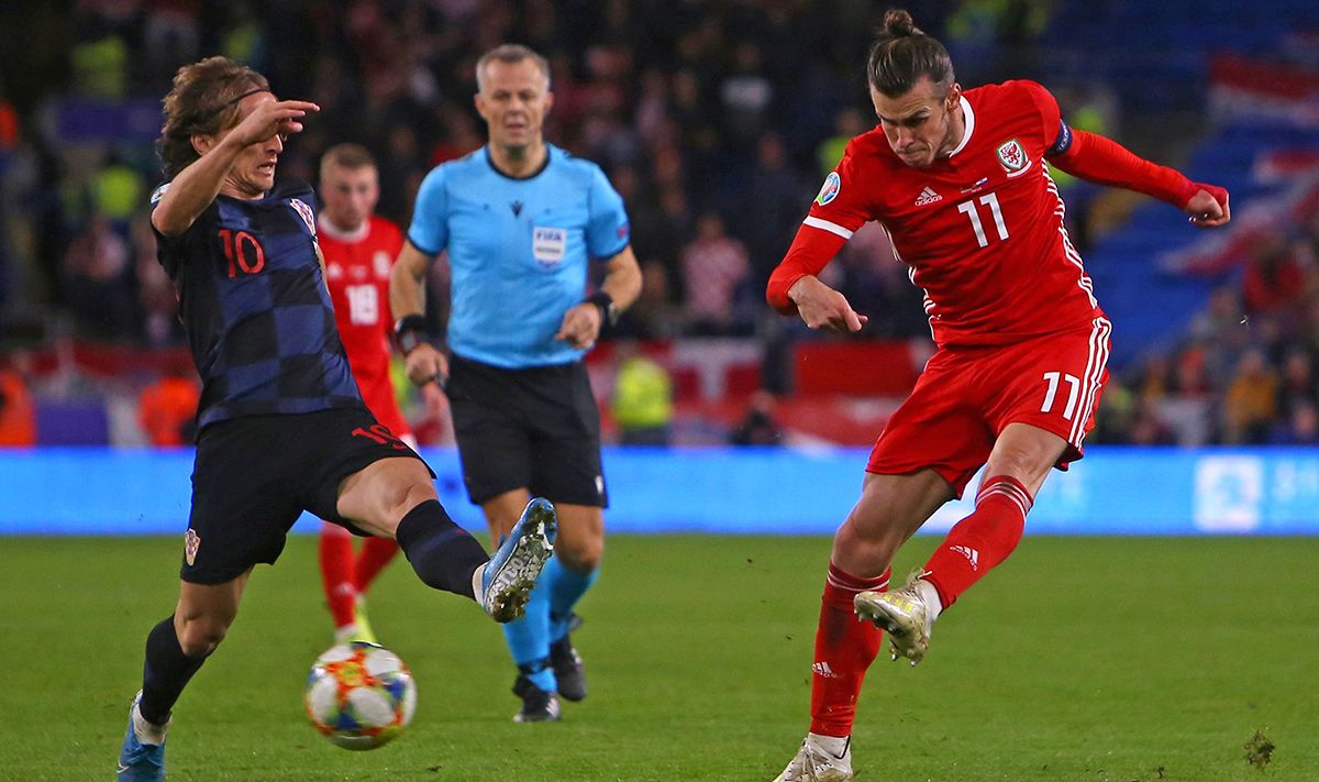 Gareth Bale y Luka Modric, durante el Gales-Croacia