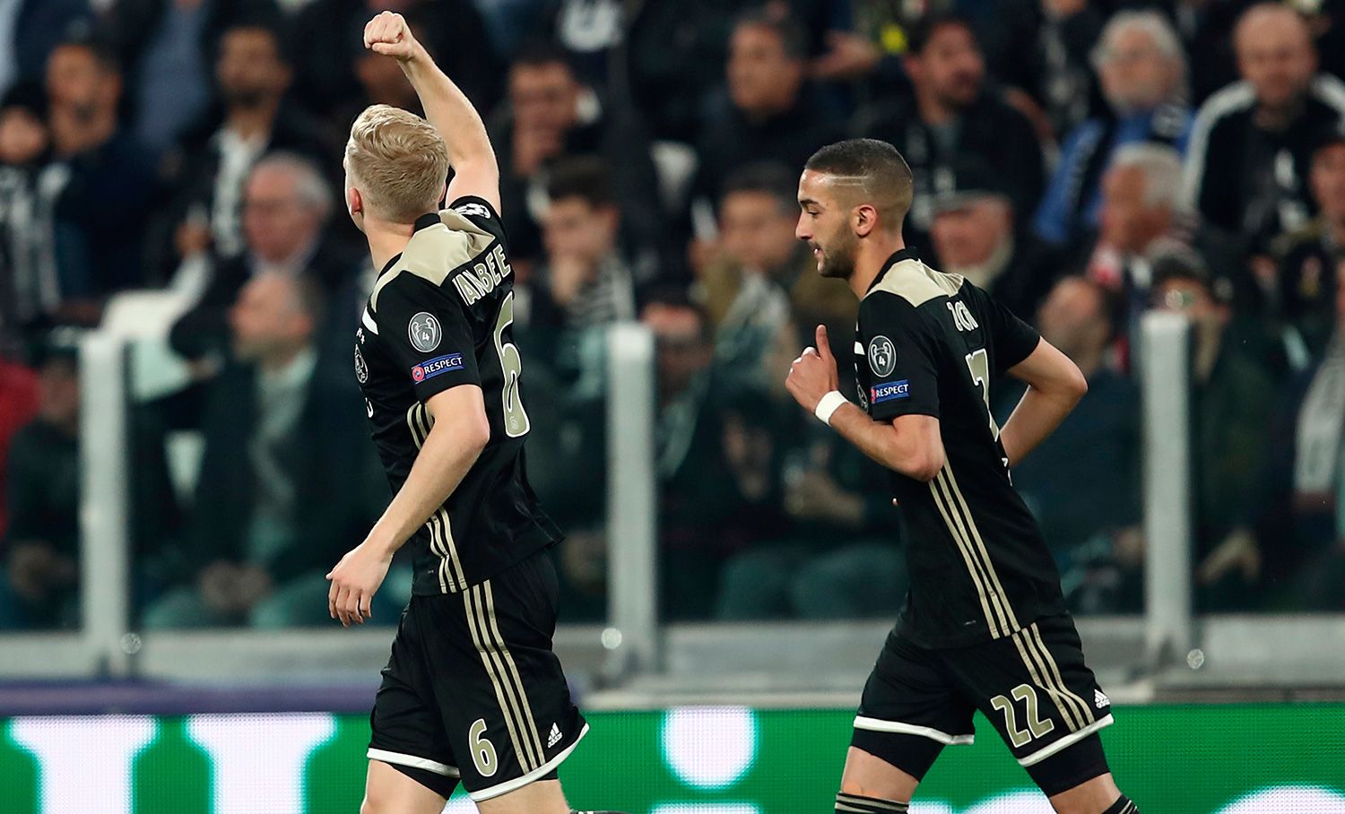 They go of Beek and Ziyech, stars of the Ajax