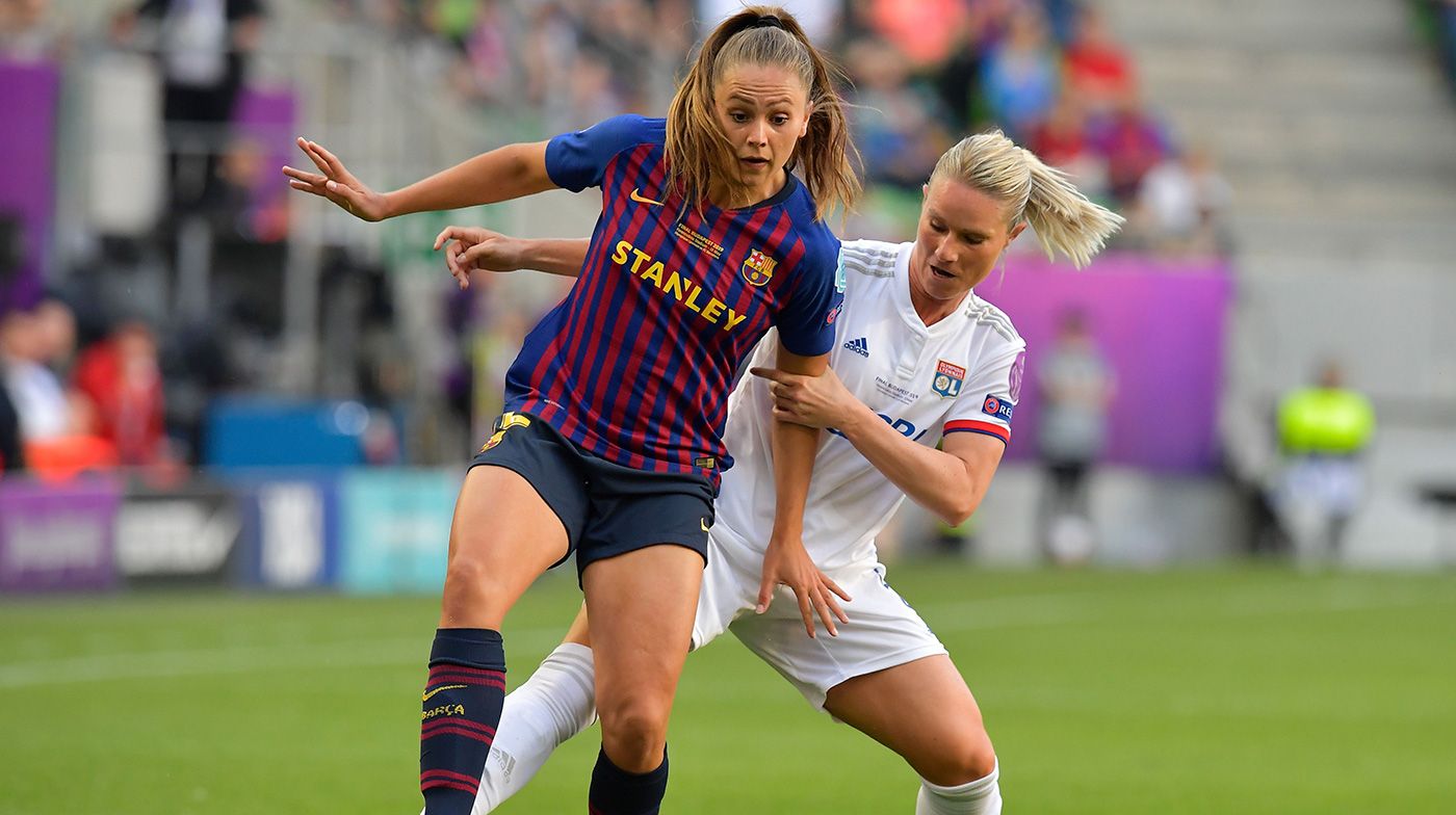 Lieke Martens en la final de Champions contra el Lyon