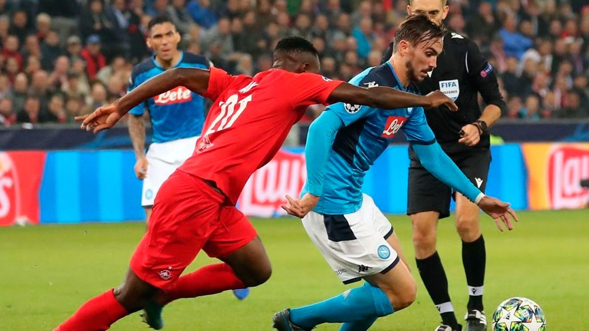 Fabián Ruiz in a match with Napoli in the Champions League