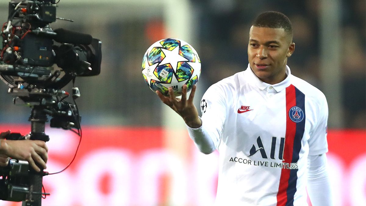 Kylian Mbappé, target of Real Madrid, after a match of PSG