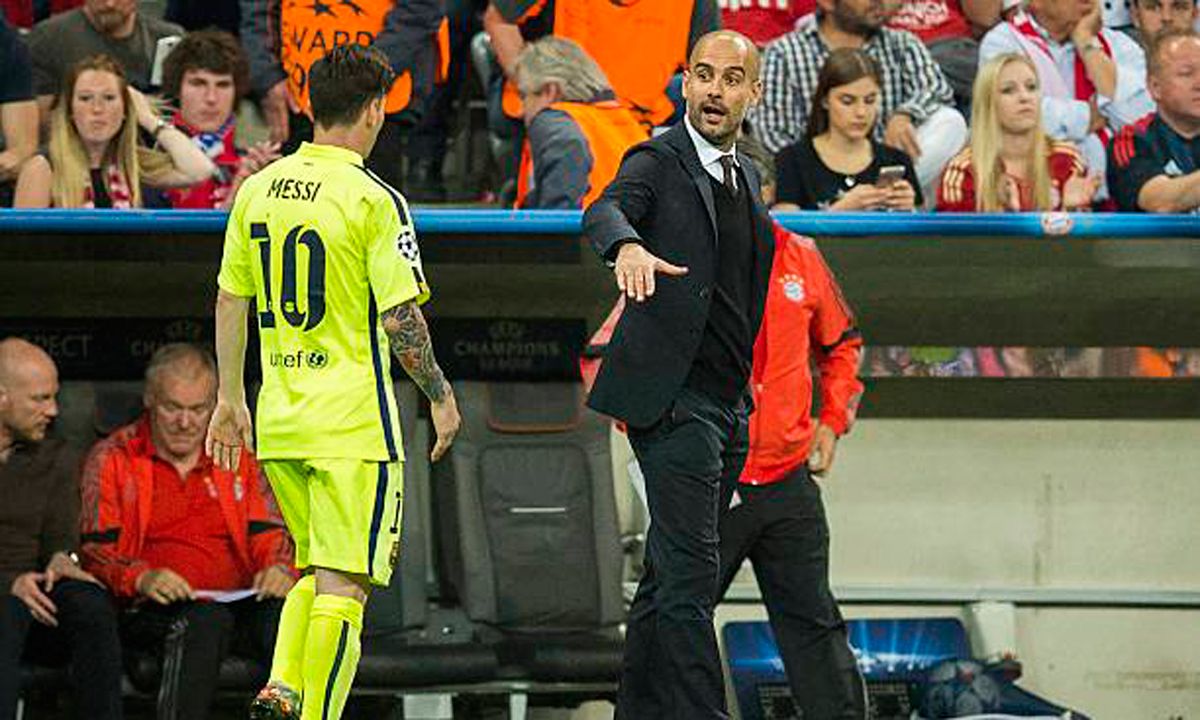 Pep Guardiola, junto a Leo Messi