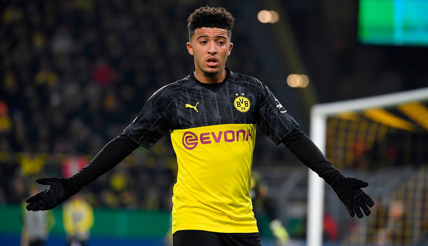 Jadon Sancho en un partido con el Borussia Dortmund