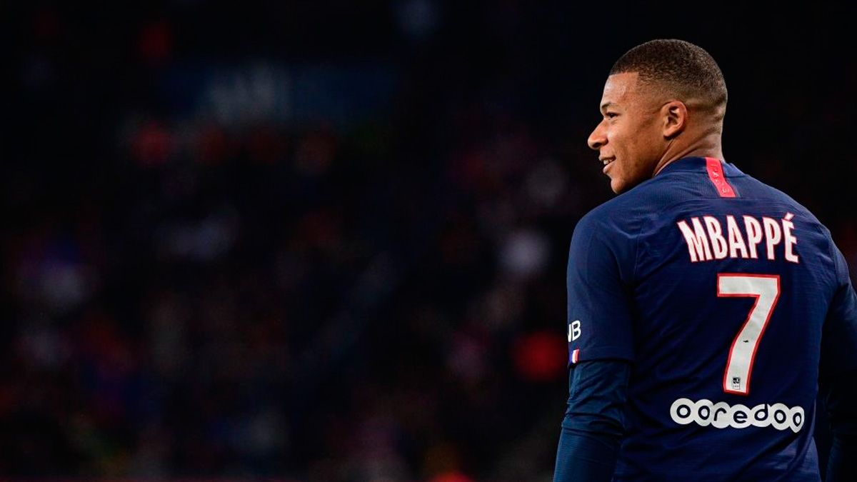 Kylian Mbappé, target of Real Madrid, in a match with PSG