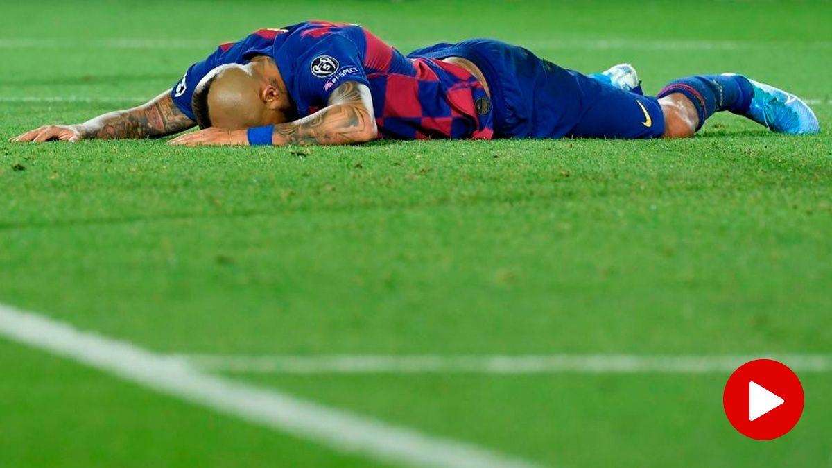 Arturo Vidal in a match with Barça in the Champions League