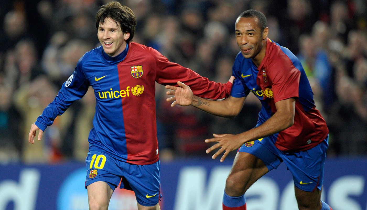 Messi and Henry celebrate a goal with the Barça