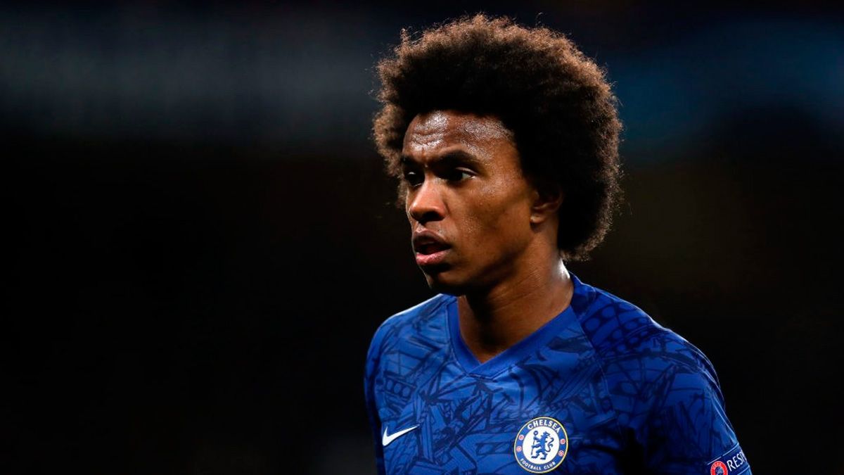 Willian, target of Juventus, in a match of Chelsea in the Premier League