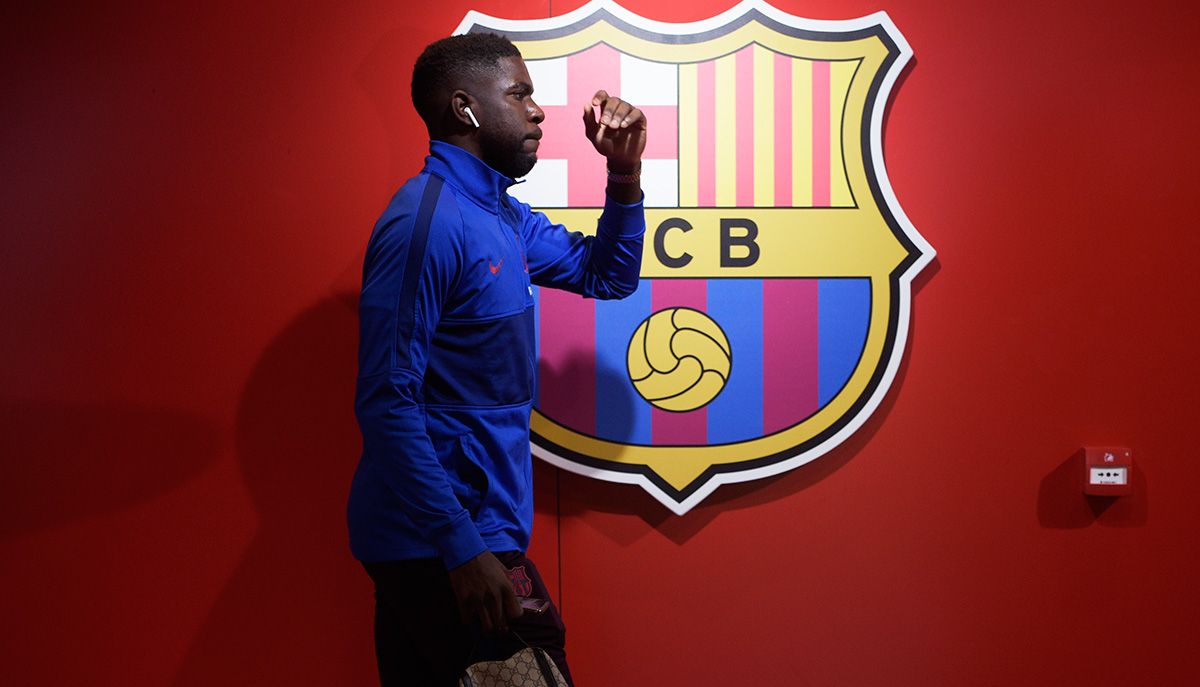 Samuel Umtiti, antes de un partido en el Camp Nou