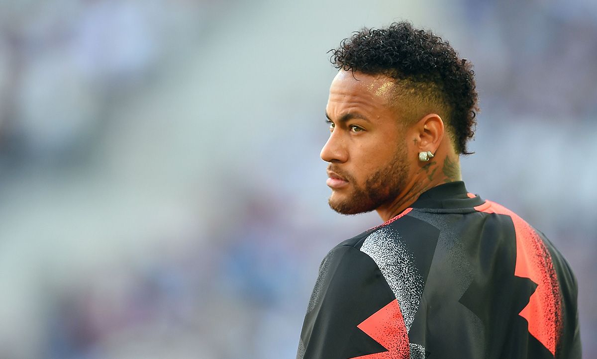 Neymar Jr, during a warming before a match with the PSG