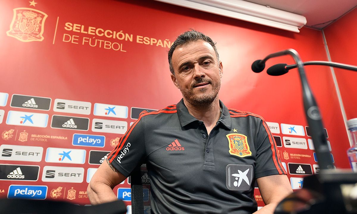 Luis Enrique, durante una rueda de prensa con España