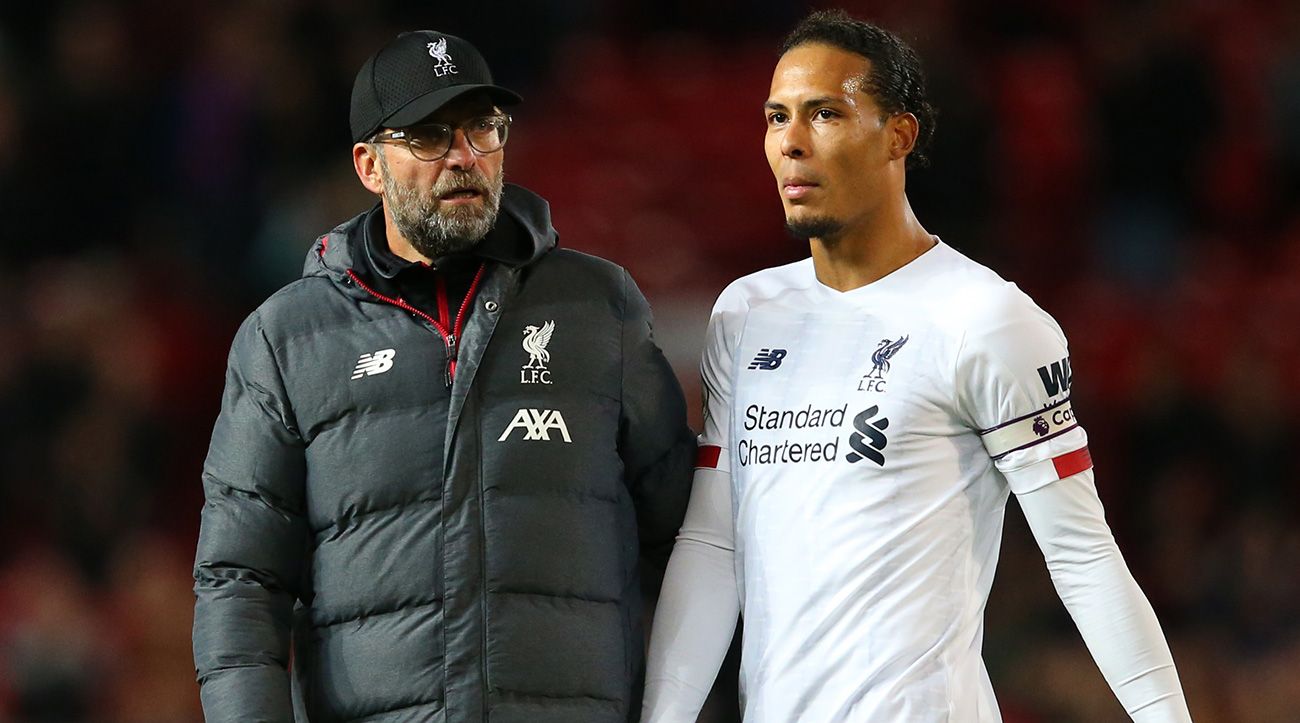 Klopp And Go Dijk in a party with the Liverpool